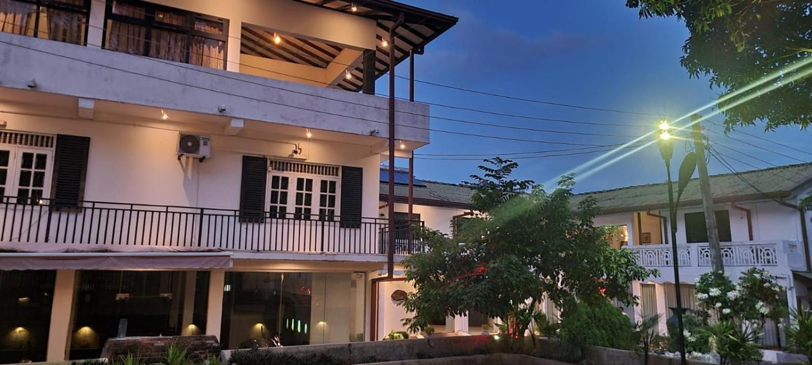 The Empyrean Airport Transit Hotel Katunayaka Exterior foto