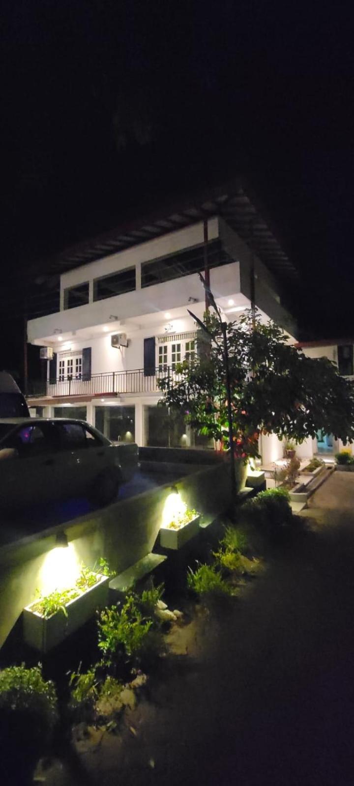 The Empyrean Airport Transit Hotel Katunayaka Exterior foto